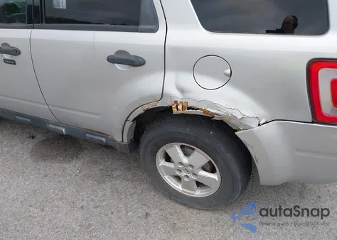 2008 Ford Escape Xlt from USA, damaged, VIN 1FMCU93138KA59694
